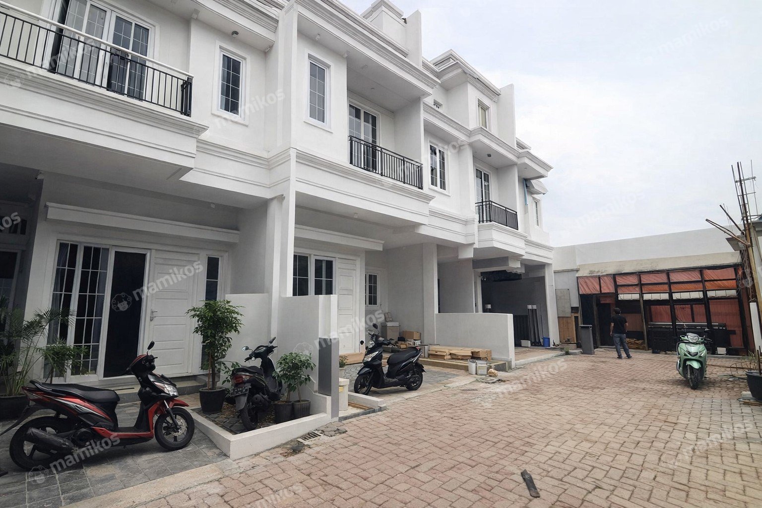 Rumah Baru Sertifikat SHM 3 Kamar Tidur Cilandak Jakarta Selatan - Photo 2