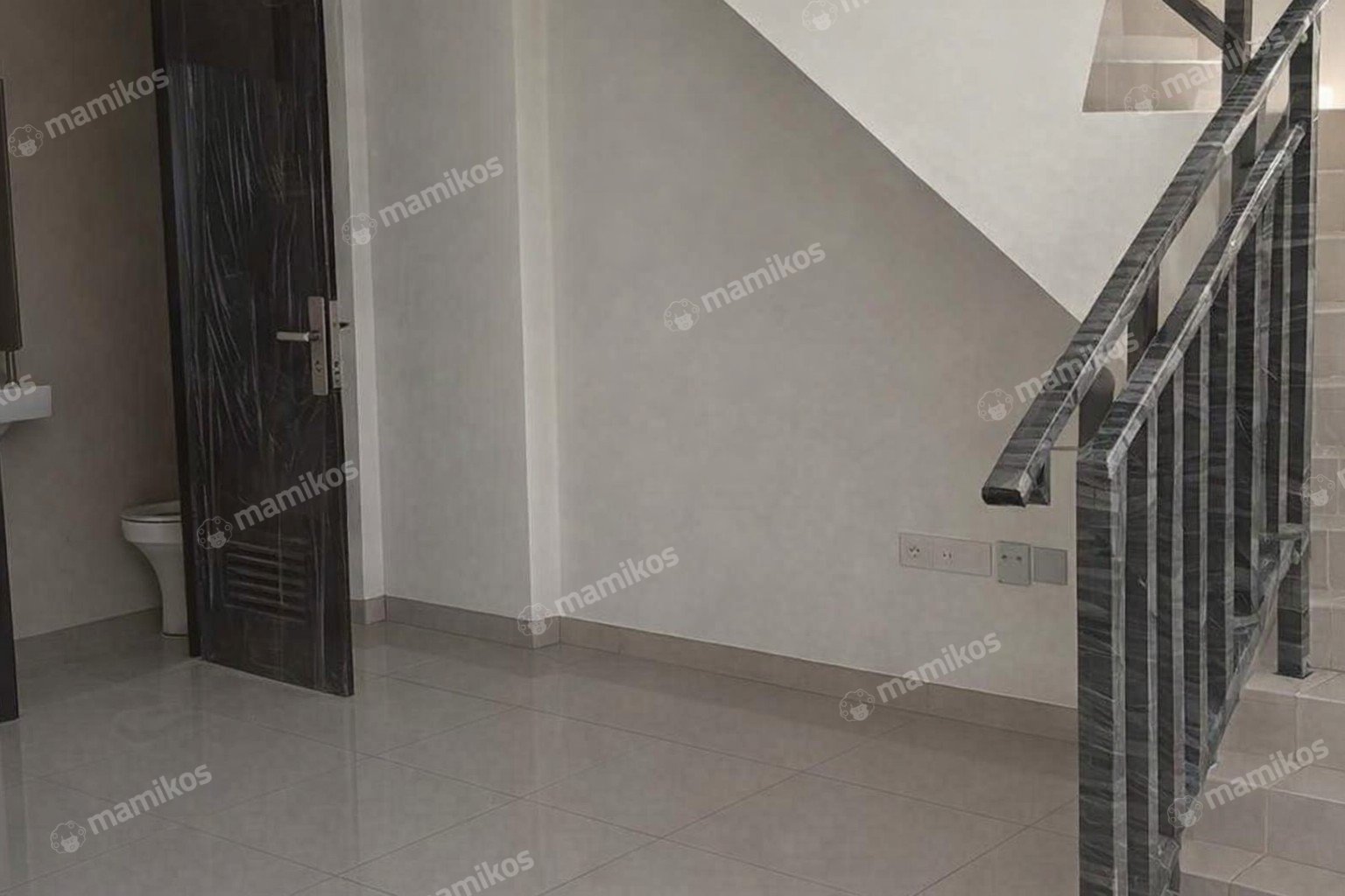 Rumah 2 Kamar Tidur 2 Kamar Mandi 2 Lantai Pantai Indah Kapuk Jakarta Utara