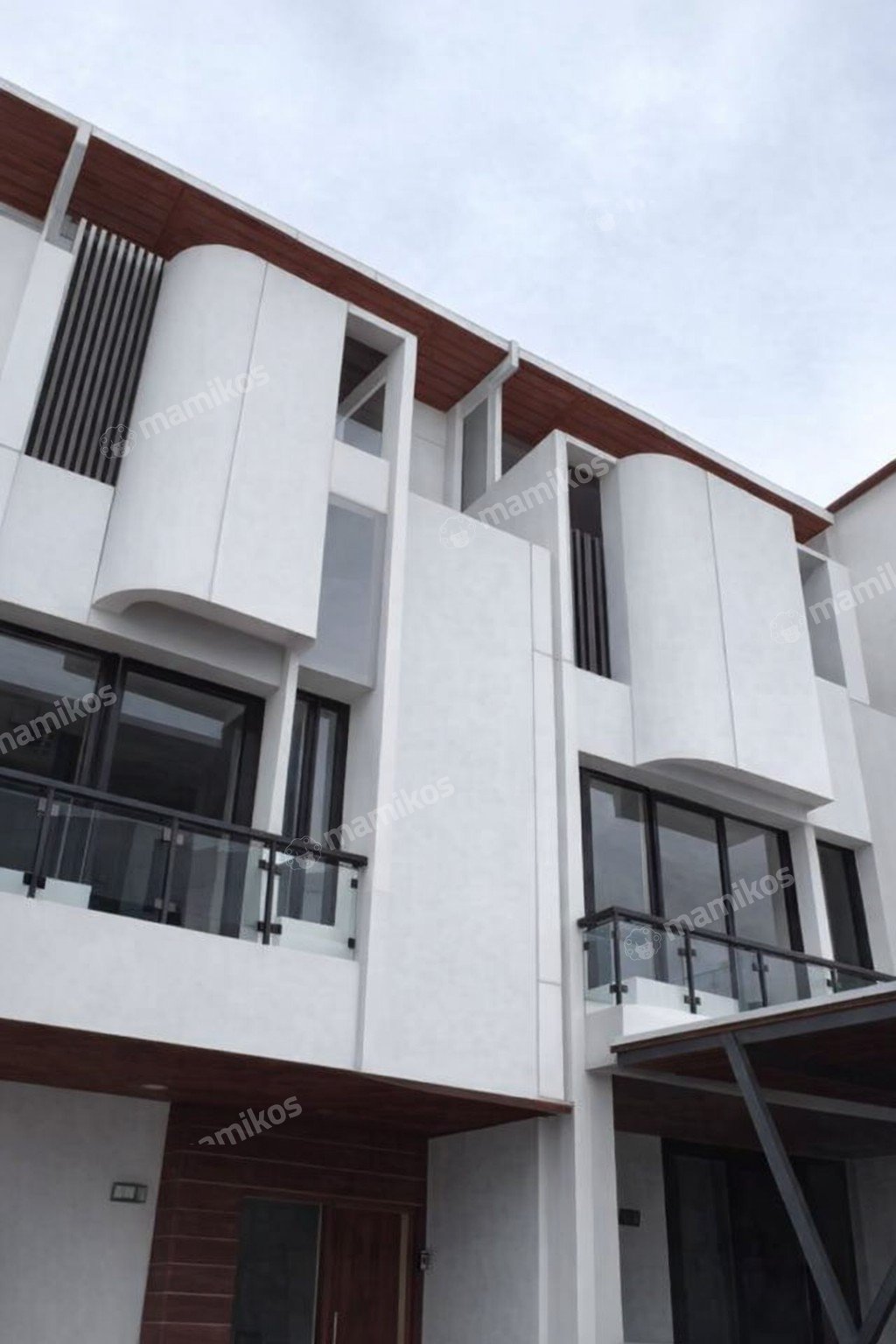 Rumah Sertifikat SHM 4 Kamar Tidur 5 Kamar Mandi Utan Kayu Jakarta Timur - Photo 2