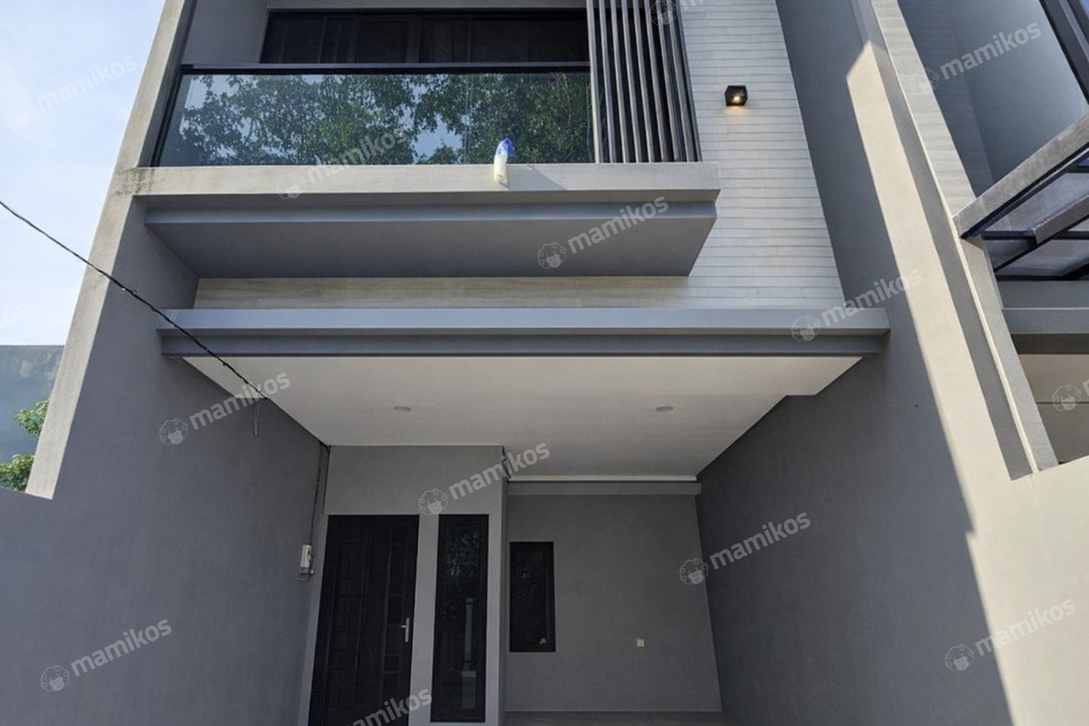 Rumah Sertifikat SHM 4 Kamar Tidur 4 Kamar Mandi Kembangan Jakarta Barat