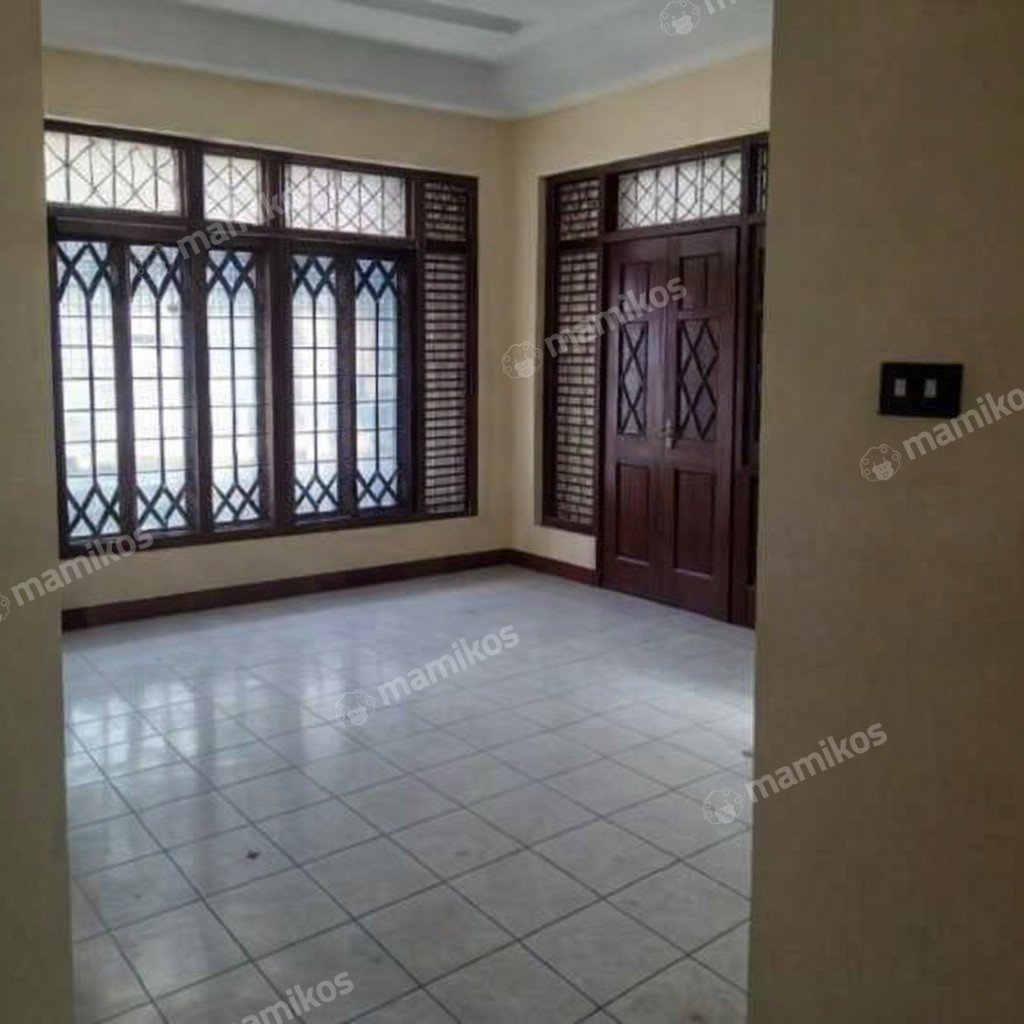 Rumah Sertifikat SHM 5 Kamar Tidur 3 Kamar Mandi Tanjung Duren Utara Jakarta Barat - Photo 4