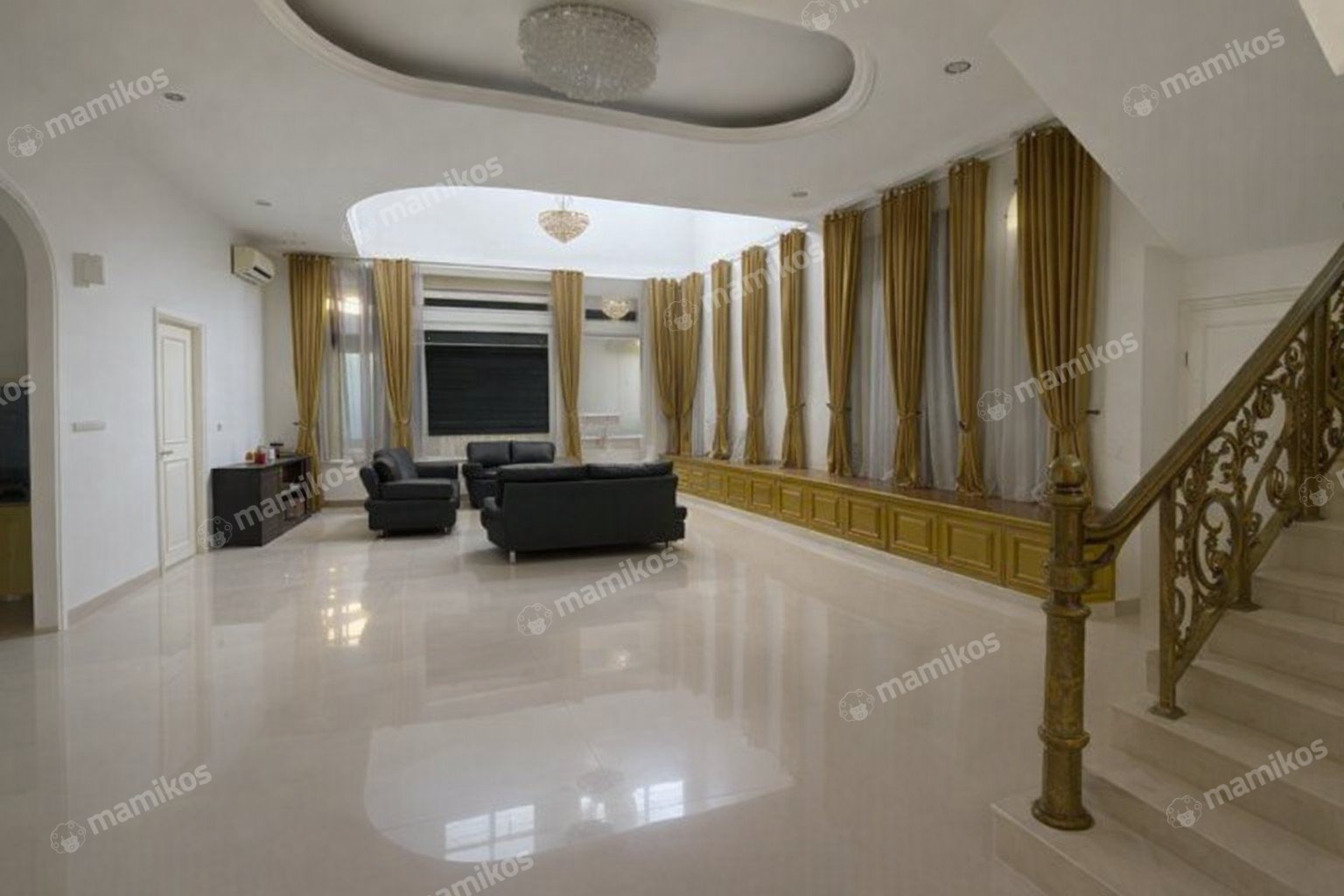 Rumah Sertifikat SHM 5 Kamar Tidur 5 Kamar Mandi Pantai Indah Kapuk Jakarta Utara