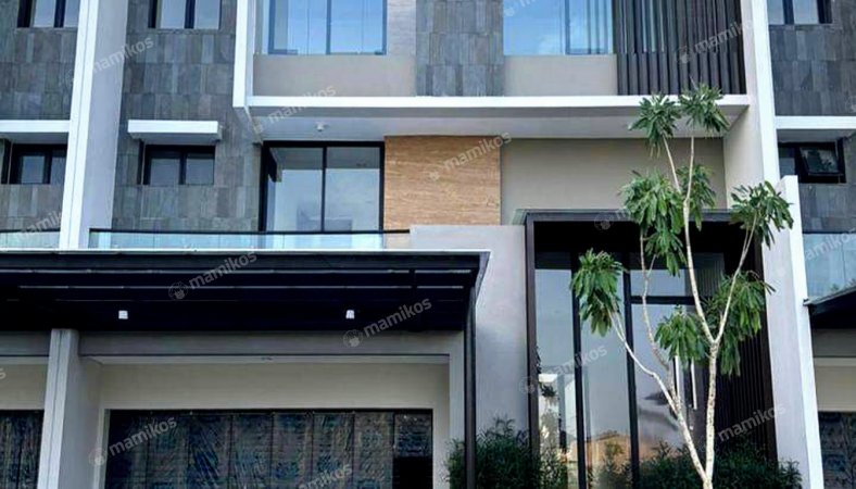 Rumah 4KT 4KM Pantai Indah Kapuk 2 Jakarta Utara