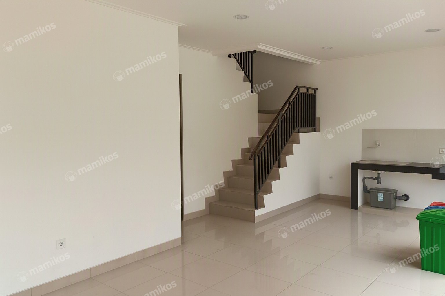 Rumah Sertifikat PPJB 3 Kamar Tidur 3 Kamar Mandi Pantai Indah Kapuk 2 Jakarta Utara