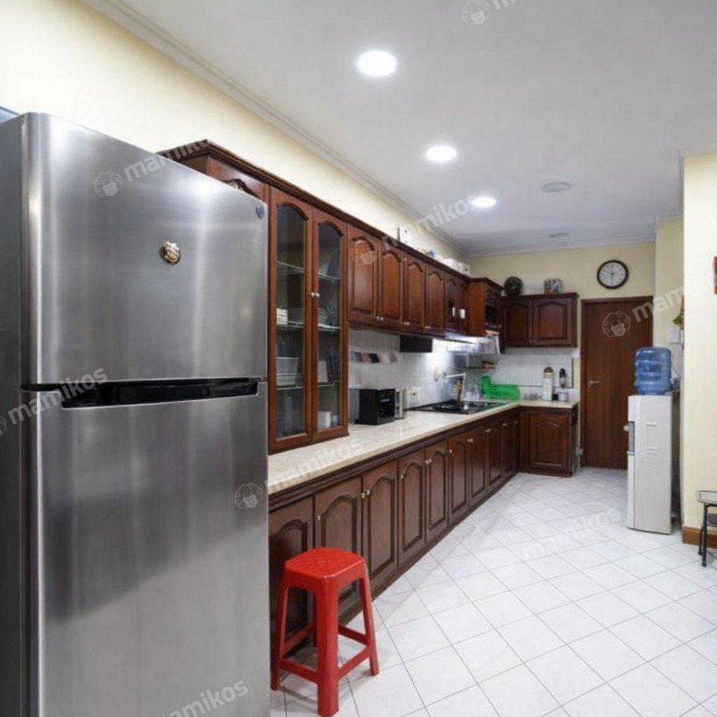 Rumah Sertifikat SHM 3 Kamar Tidur 3 Kamar Mandi Pondok Indah Jakarta Selatan - Photo 2