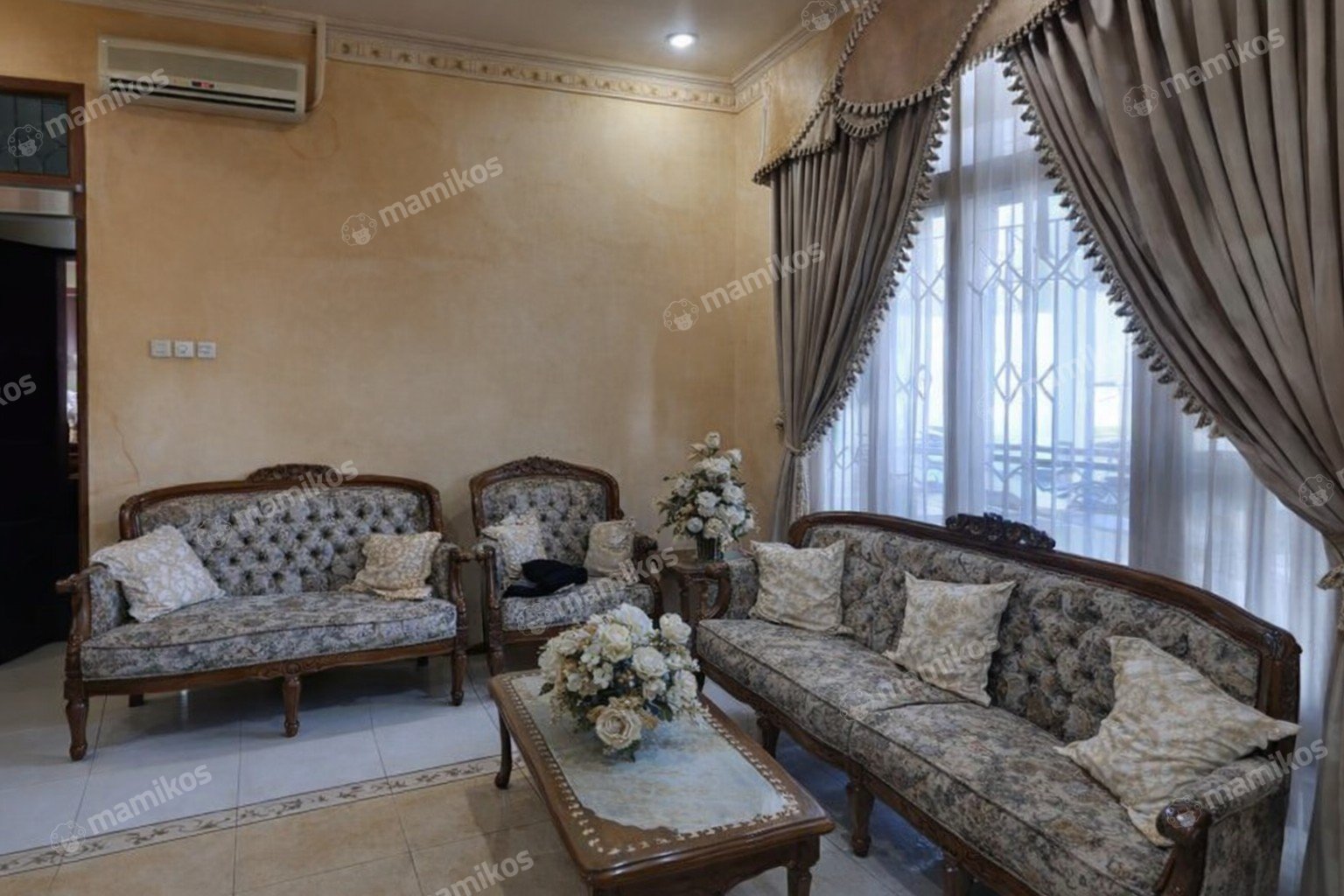 Rumah Sertifikat SHM 13 Kamar Tidur 6 Kamar Mandi Duri Kosambi Jakarta Barat - Photo 1