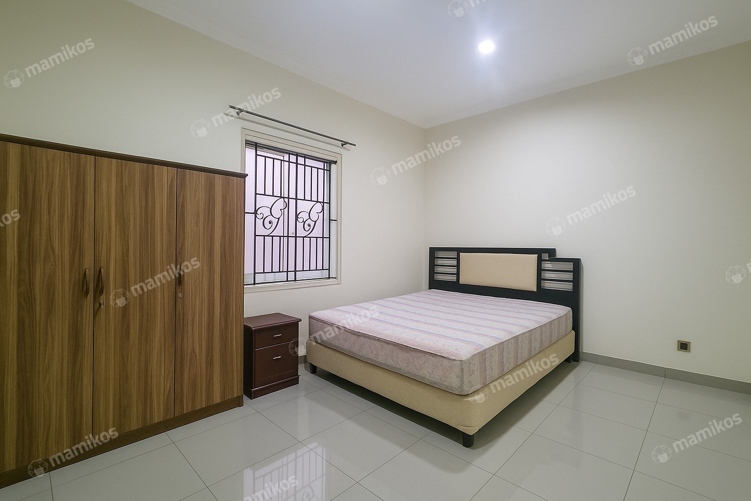 Rumah Sertifikat SHM 4 Kamar Tidur 3 Kamar Mandi Metland Puri Jakarta Barat - Photo 5