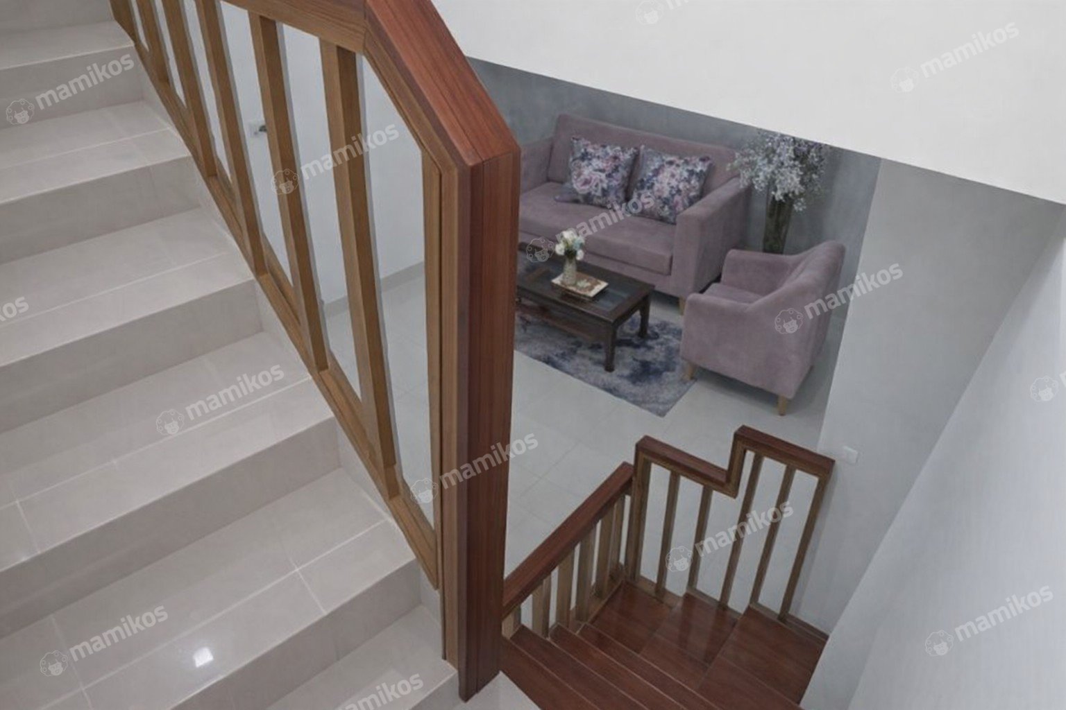 Rumah Sertifikat SHM 3 Kamar Tidur 3 Kamar Mandi Setiabudi Jakarta Selatan - Photo 2