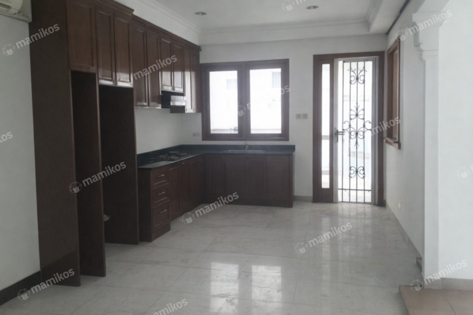 Rumah Sertifikat SHM 4 Kamar Tidur 4 Kamar Mandi Permata Buana Jakarta Barat - Photo 5