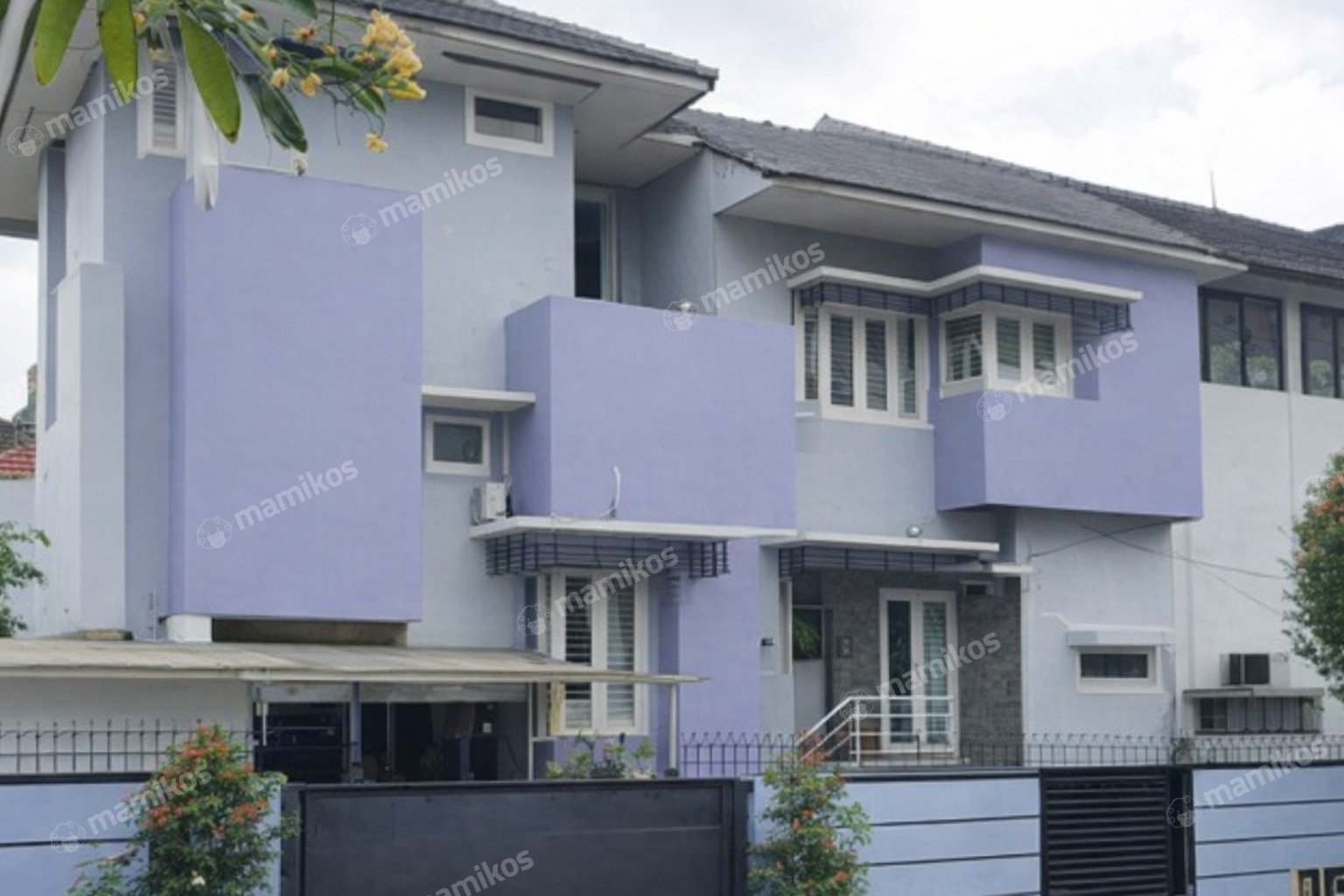 Rumah Sertifikat SHM 7 Kamar Tidur 4 Kamar Mandi Ragunan Jakarta Selatan