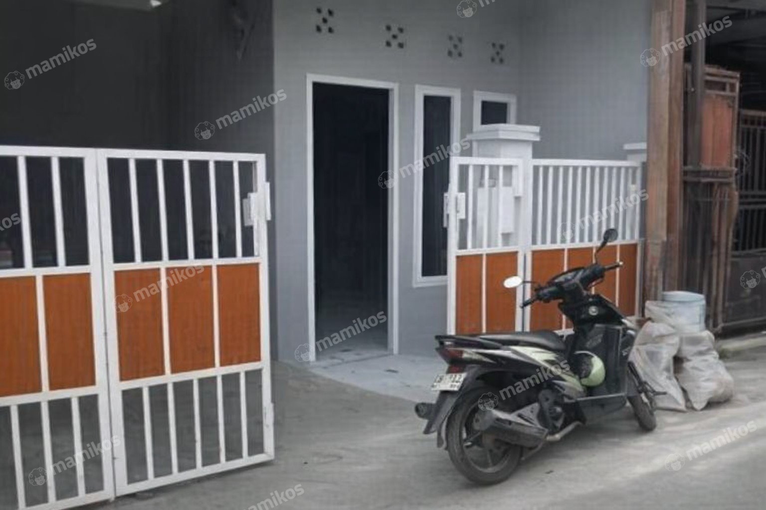Rumah 2 Kamar Tidur 1 Kamar Mandi 1 Lantai Condet Jakarta Timur
