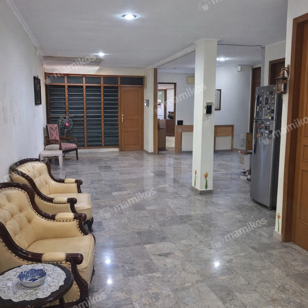 Rumah Sertifikat SHM 2 Kamar Tidur 1 Kamar Mandi Intercon Jakarta Barat - Photo 2