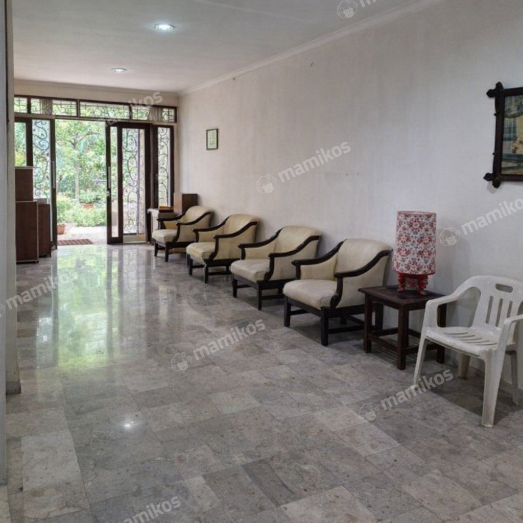 Rumah Sertifikat SHM 2 Kamar Tidur 1 Kamar Mandi Intercon Jakarta Barat - Photo 3
