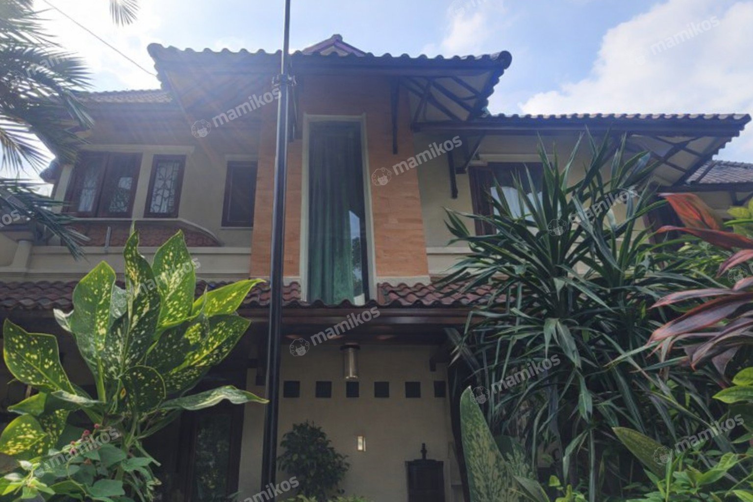 Rumah Sertifikat SHM 5 Kamar Tidur 4 Kamar Mandi Kebayoran Baru Jakarta Selatan