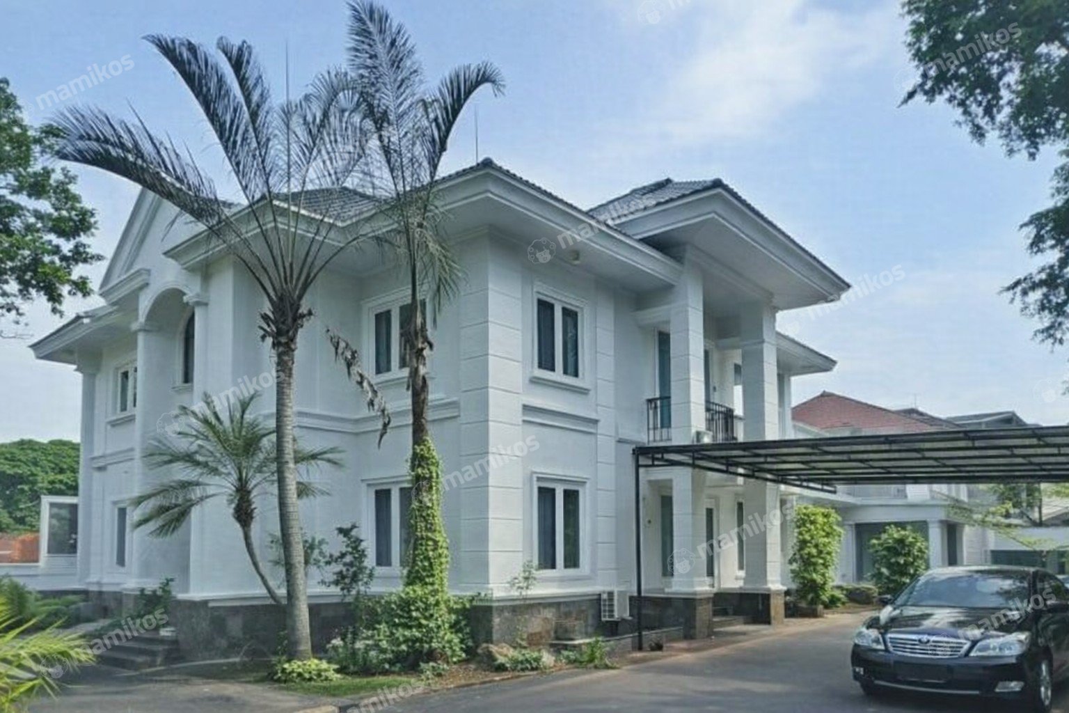 Rumah Sertifikat SHM 9 Kamar Tidur 6 Kamar Mandi Pakubuwono Jakarta Selatan