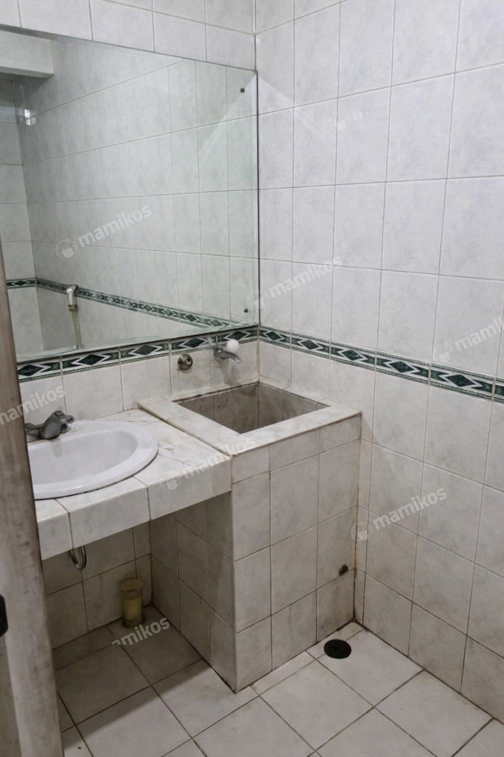 Rumah Sertifikat SHM 2 Kamar Tidur 1 Kamar Mandi Kelapa Gading Jakarta Utara - Photo 4