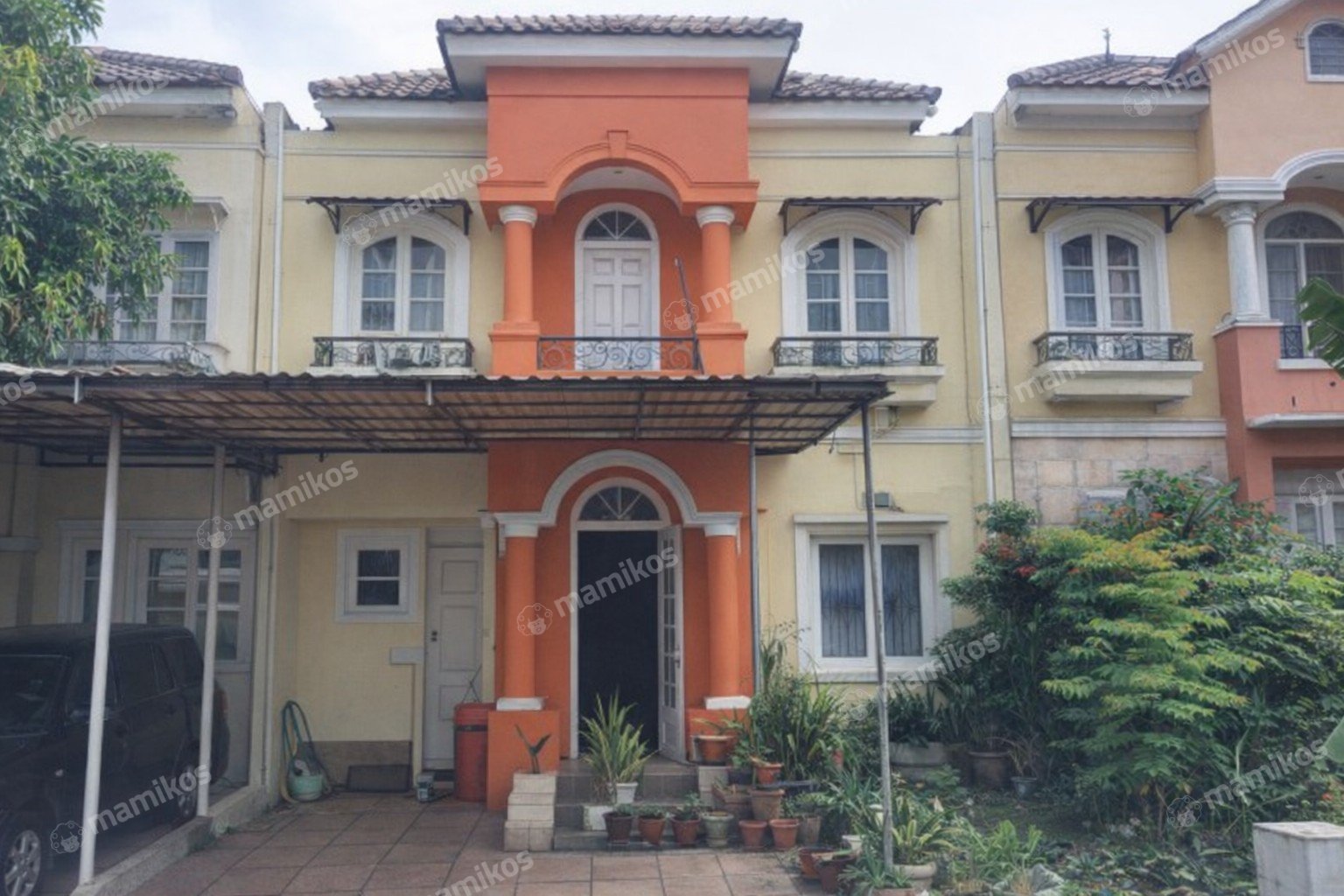 Rumah Sertifikat SHM 3 Kamar Tidur 2 Kamar Mandi Raffles Hills Jakarta Timur