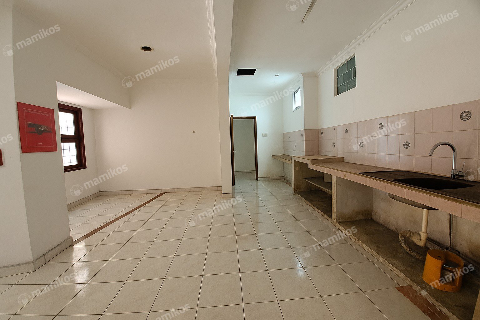 Rumah Sertifikat SHM 4 Kamar Tidur 4 Kamar Mandi Raffles Hills Jakarta Timur - Photo 3