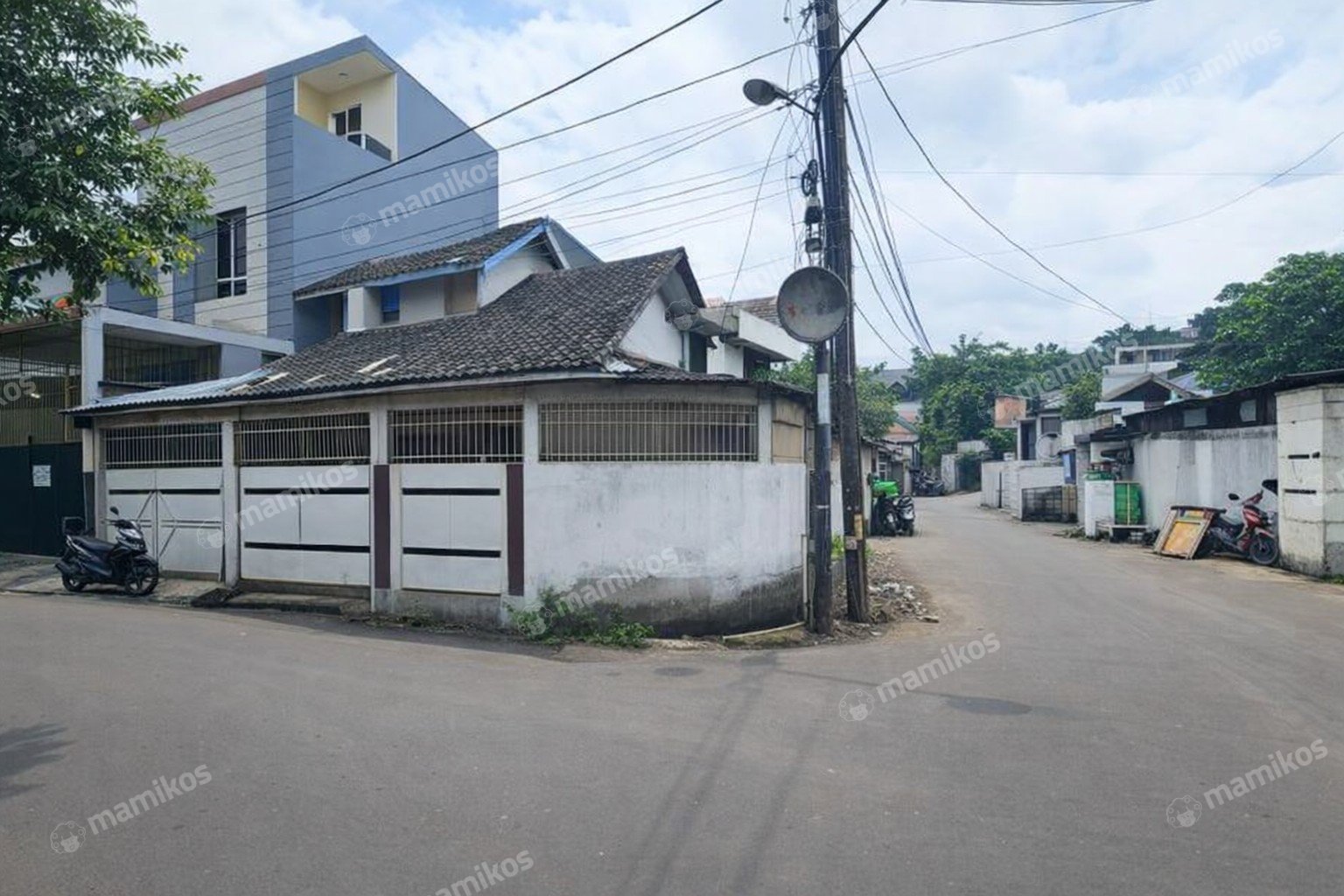 Rumah 5KT 3KM Taman Ratu Jakarta Barat