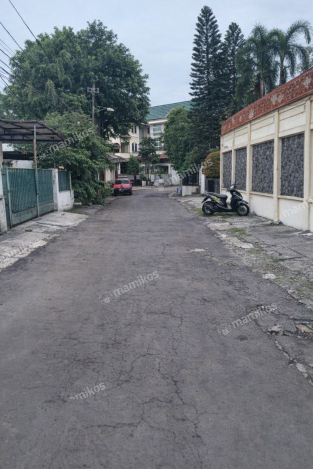 Rumah Sertifikat SHM 4 Kamar Tidur 4 Kamar Mandi Mampang Prapatan Jakarta Selatan - Photo 2