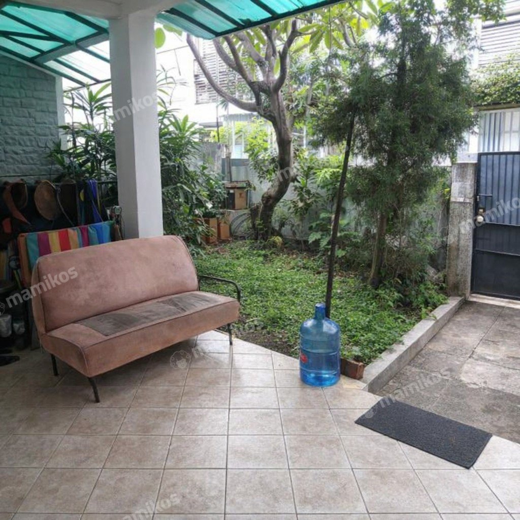 Rumah Sertifikat SHM 6 Kamar Tidur 6 Kamar Mandi Cilandak Jakarta Selatan - Photo 2