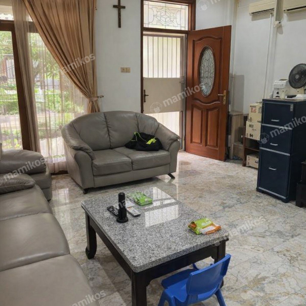 Rumah Sertifikat SHM 4 Kamar Tidur 3 Kamar Mandi Pantai Mutiara Jakarta Utara - Photo 2