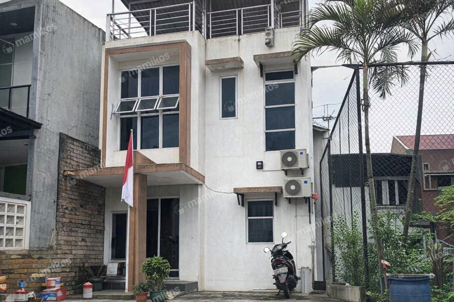 Rumah Sertifikat HGB 4 Kamar Tidur 3 Kamar Mandi Cibubur Jakarta Timur