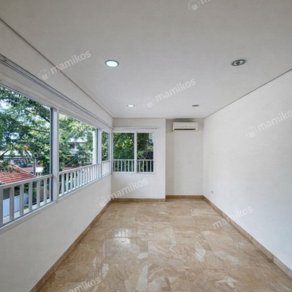 Rumah Sertifikat SHM 4 Kamar Tidur 6 Kamar Mandi Kebayoran Baru Jakarta Selatan - Photo 3