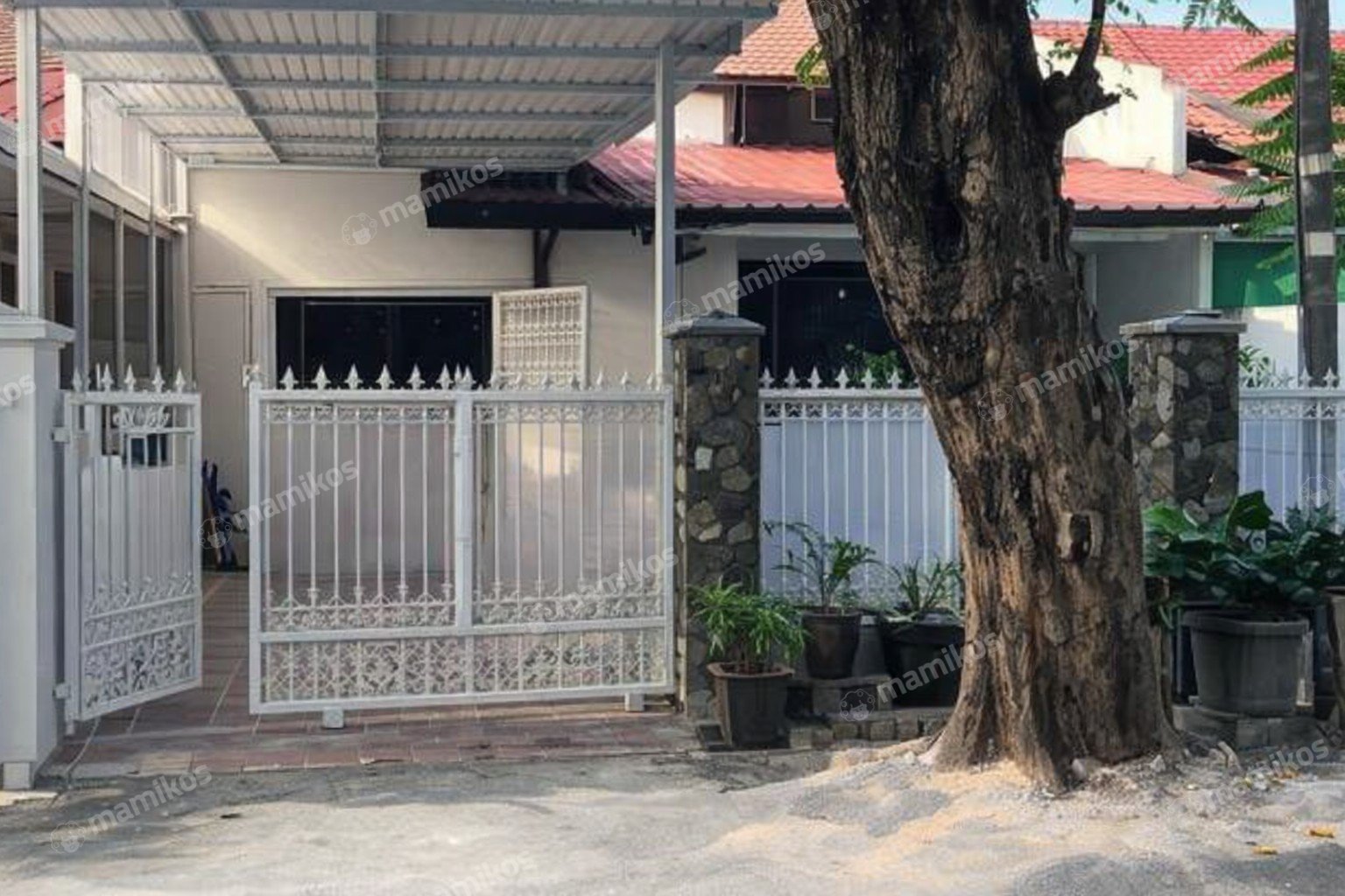 Rumah Sertifikat SHM 4 Kamar Tidur 3 Kamar Mandi Kayu Putih Jakarta Timur