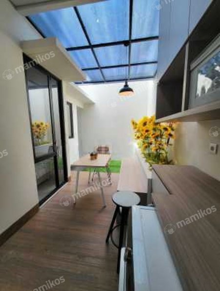 Rumah 4 Kamar Tidur 2 Kamar Mandi 3 Lantai Jakarta Garden City Jakarta Timur - Photo 3