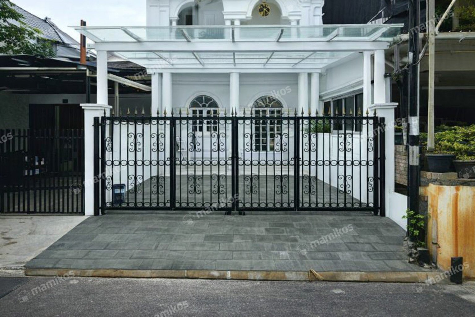Rumah Sertifikat SHM 4 Kamar Tidur 3 Kamar Mandi Pondok Indah Jakarta Selatan