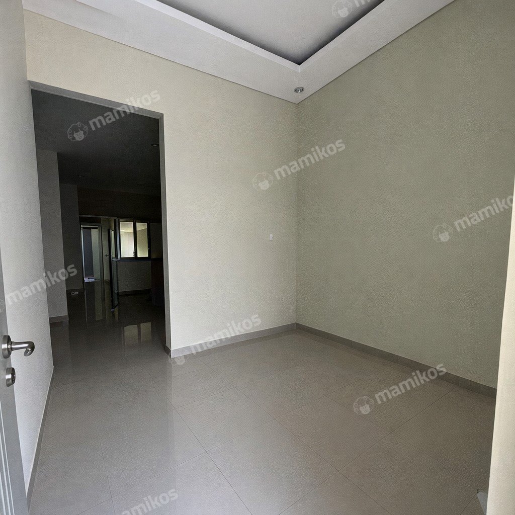 Rumah Sertifikat SHM 4 Kamar Tidur 3 Kamar Mandi Taman Ratu Jakarta Barat - Photo 2