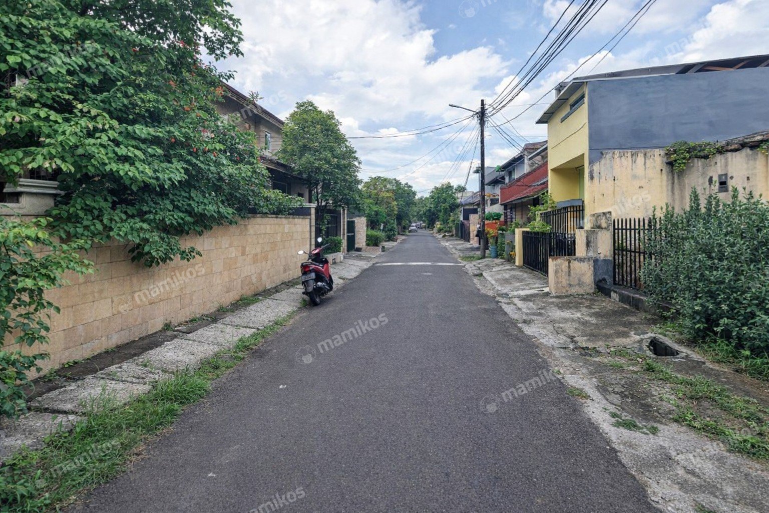 Rumah Sertifikat SHM 10 Kamar Tidur 8 Kamar Mandi Kramat Jati Jakarta Timur - Photo 5