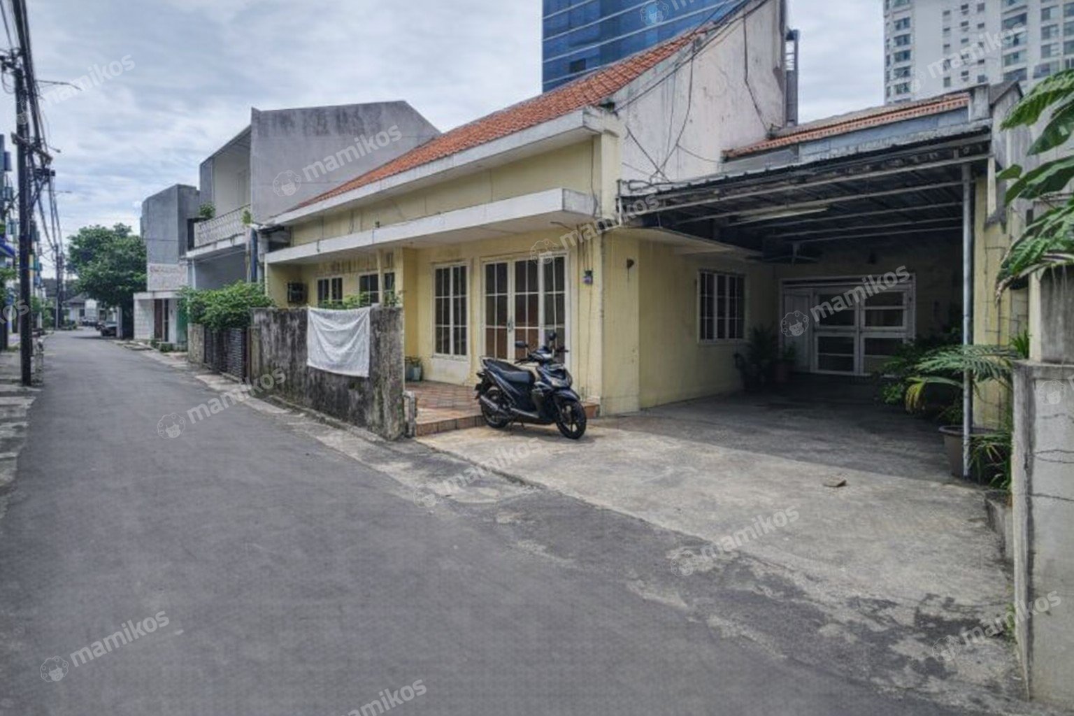 Rumah Sertifikat SHM 8 Kamar Tidur 8 Kamar Mandi Tebet Jakarta Selatan - Photo 4