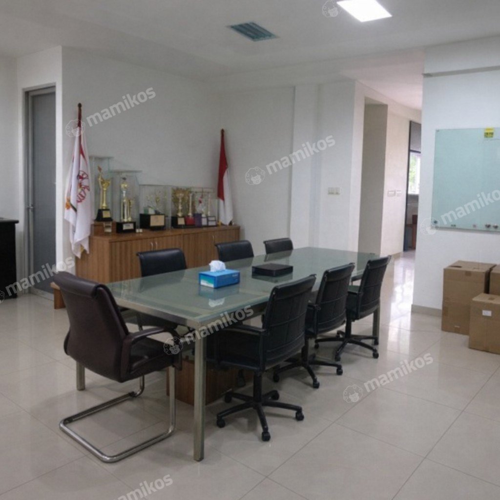Rumah Sertifikat SHM 4 Kamar Tidur 4 Kamar Mandi Kebayoran Baru Jakarta Selatan - Photo 2