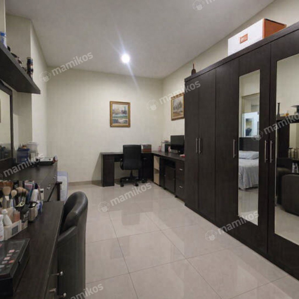 Rumah Sertifikat SHM 2 Kamar Tidur 1 Kamar Mandi Permata Buana Jakarta Barat - Photo 3