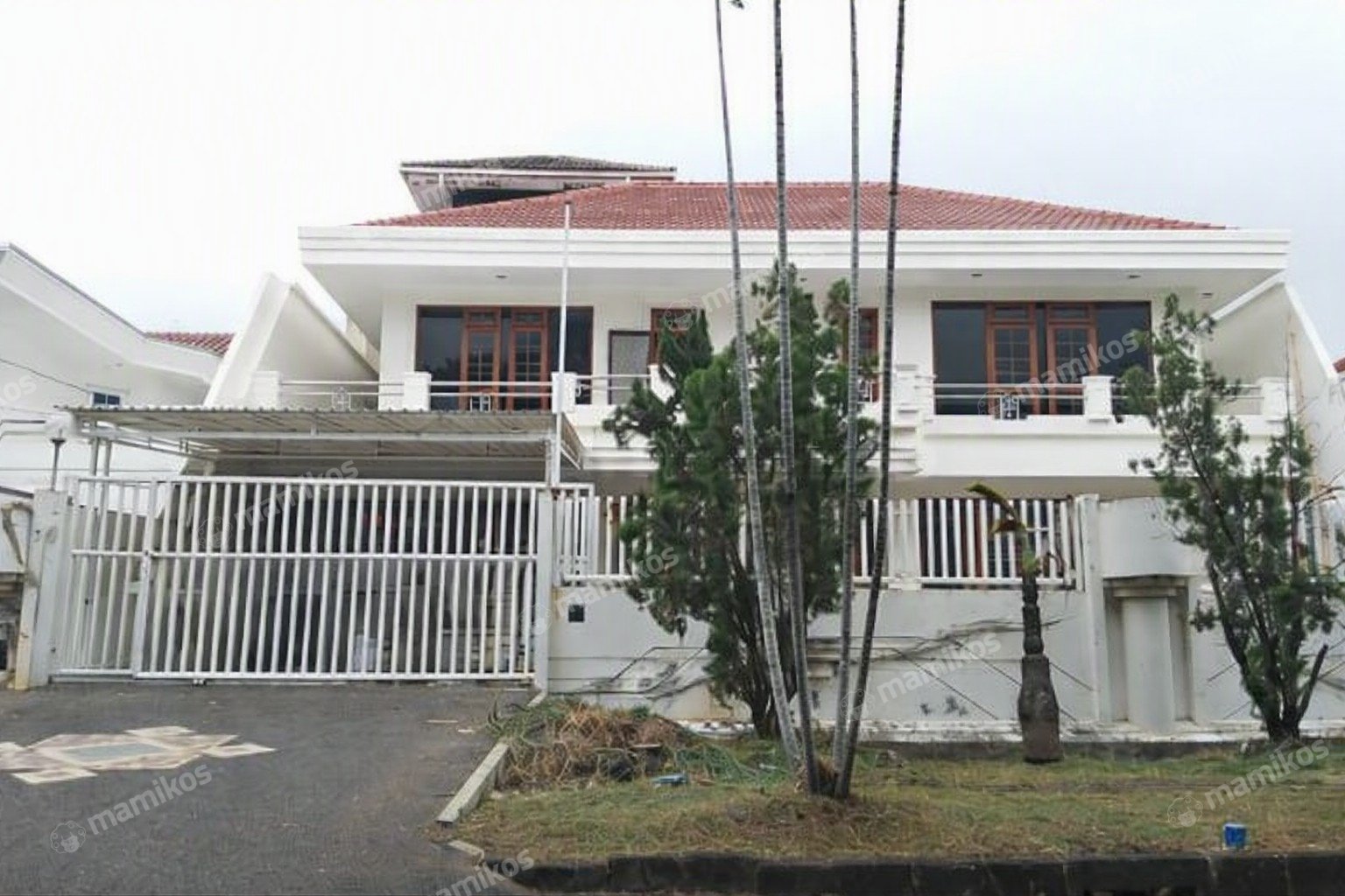 Rumah Sertifikat HGB 5 Kamar Tidur 5 Kamar Mandi Ancol Jakarta Utara