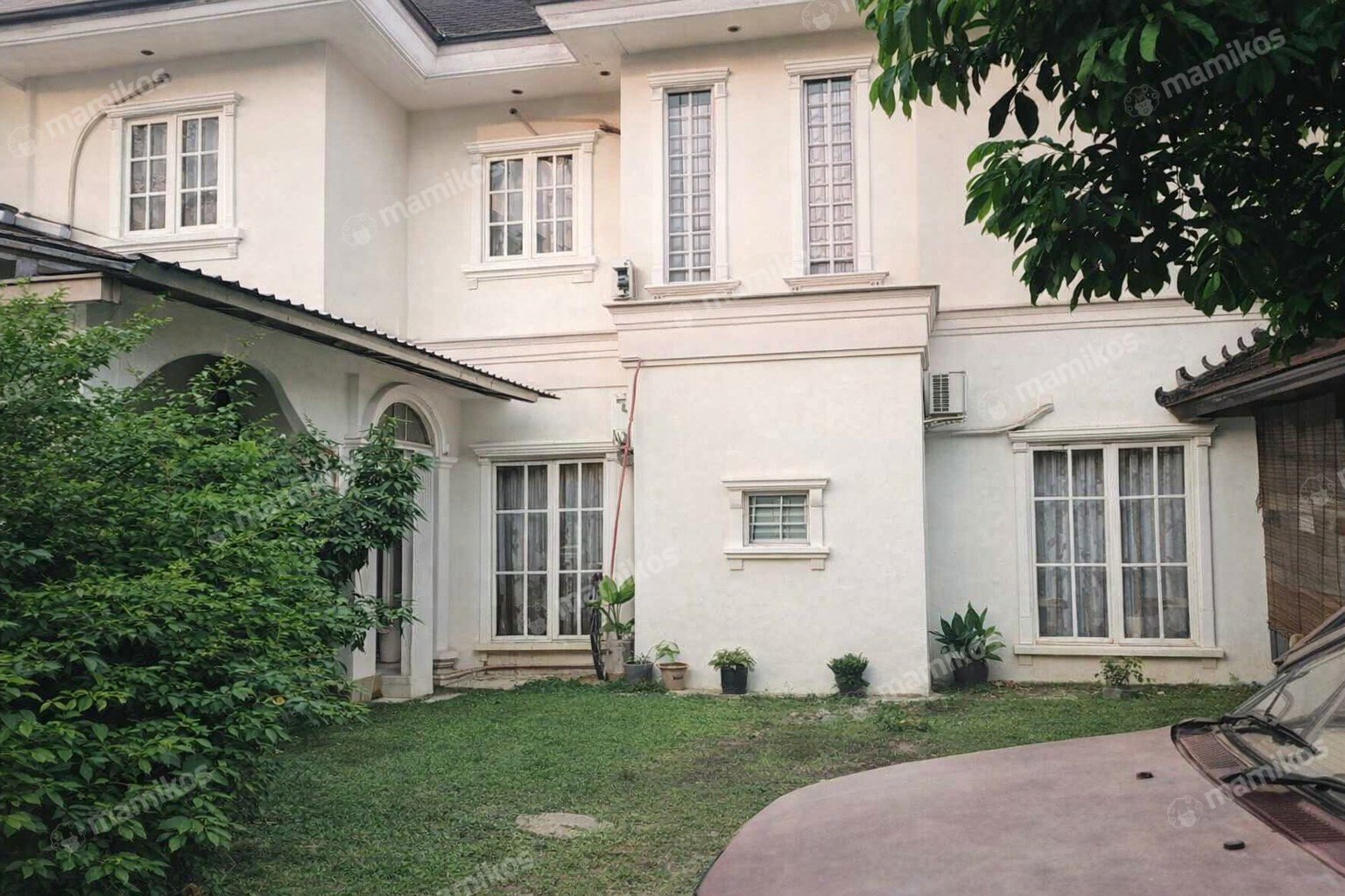 Rumah 5 Kamar Tidur 4 Kamar Mandi 2 Lantai Kota Wisata Jakarta Timur