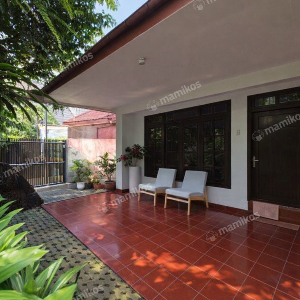 Rumah Sertifikat SHM 3 Kamar Tidur 2 Kamar Mandi Kebayoran Baru Jakarta Selatan - Photo 2