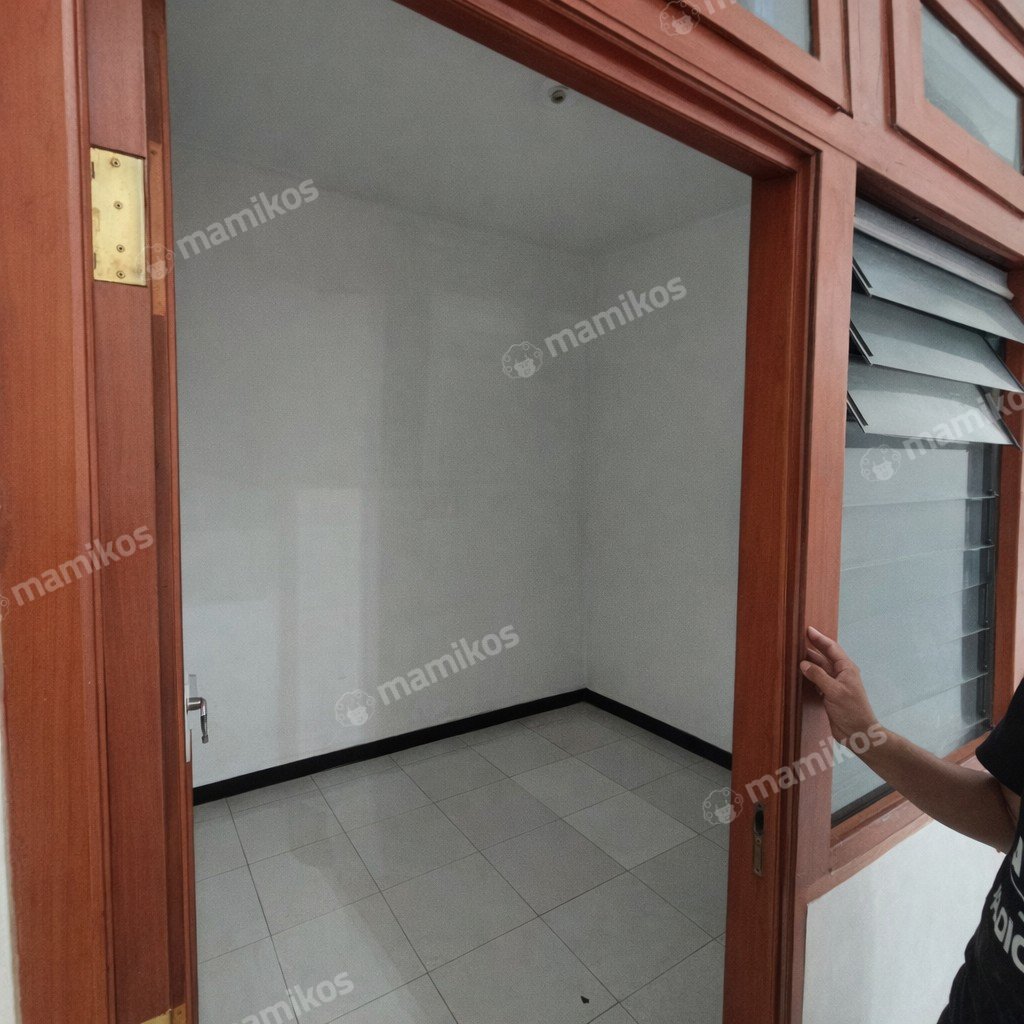 Rumah Sertifikat SHM 4 Kamar Tidur 2 Kamar Mandi Duren Sawit Jakarta Timur - Photo 3