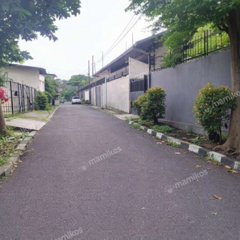 Rumah Sertifikat SHM 4 Kamar Tidur 4 Kamar Mandi Pondok Indah Jakarta Selatan - Photo 3
