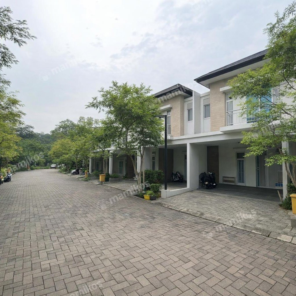 Rumah Sertifikat SHM 3 Kamar Tidur 3 Kamar Mandi Lebak Bulus Jakarta Selatan - Photo 2