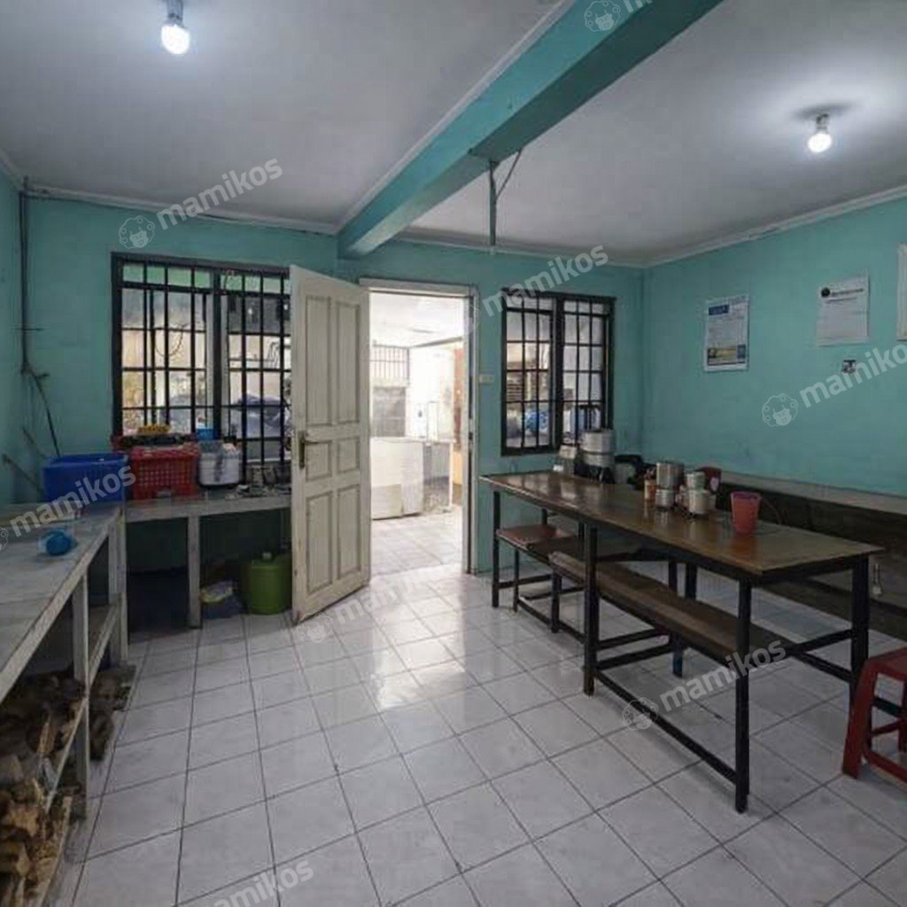Rumah Sertifikat SHM 3 Kamar Tidur 1 Kamar Mandi Tanjung Duren Jakarta Barat - Photo 2