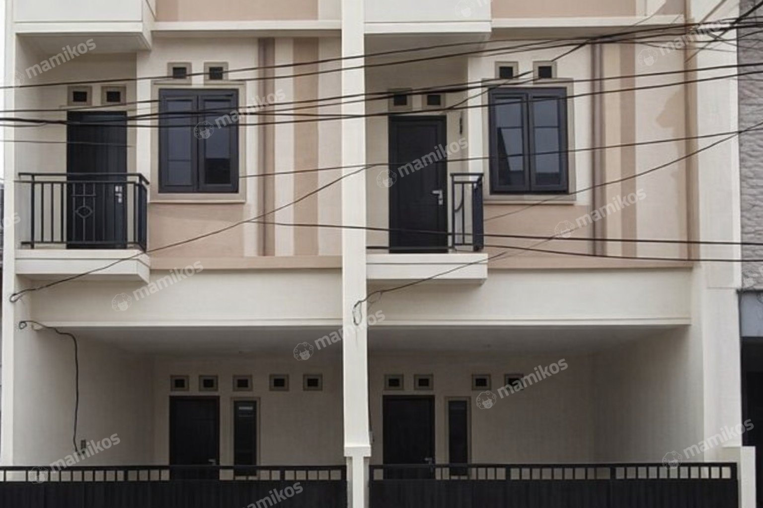 Rumah Sertifikat SHM 4 Kamar Tidur 3 Kamar Mandi Tanjung Duren Selatan Jakarta Barat