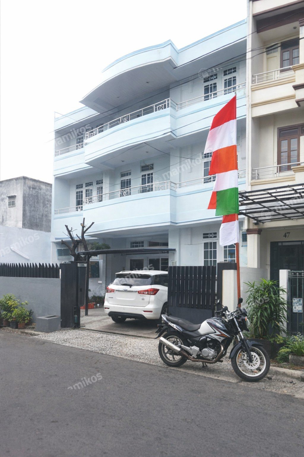 Rumah Sertifikat SHM 33 Kamar Tidur 33 Kamar Mandi Tanjung Duren Jakarta Barat - Photo 4