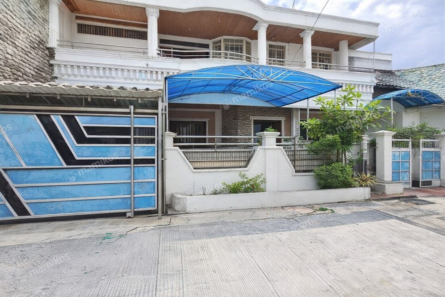 Rumah Sertifikat SHM 7 Kamar Tidur 4 Kamar Mandi Tomang Jakarta Barat