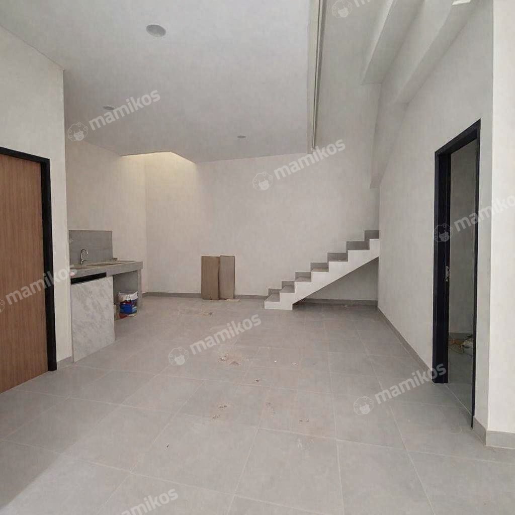 Rumah Sertifikat SHM 3 Kamar Tidur 3 Kamar Mandi Sunrise Garden Jakarta Barat - Photo 3