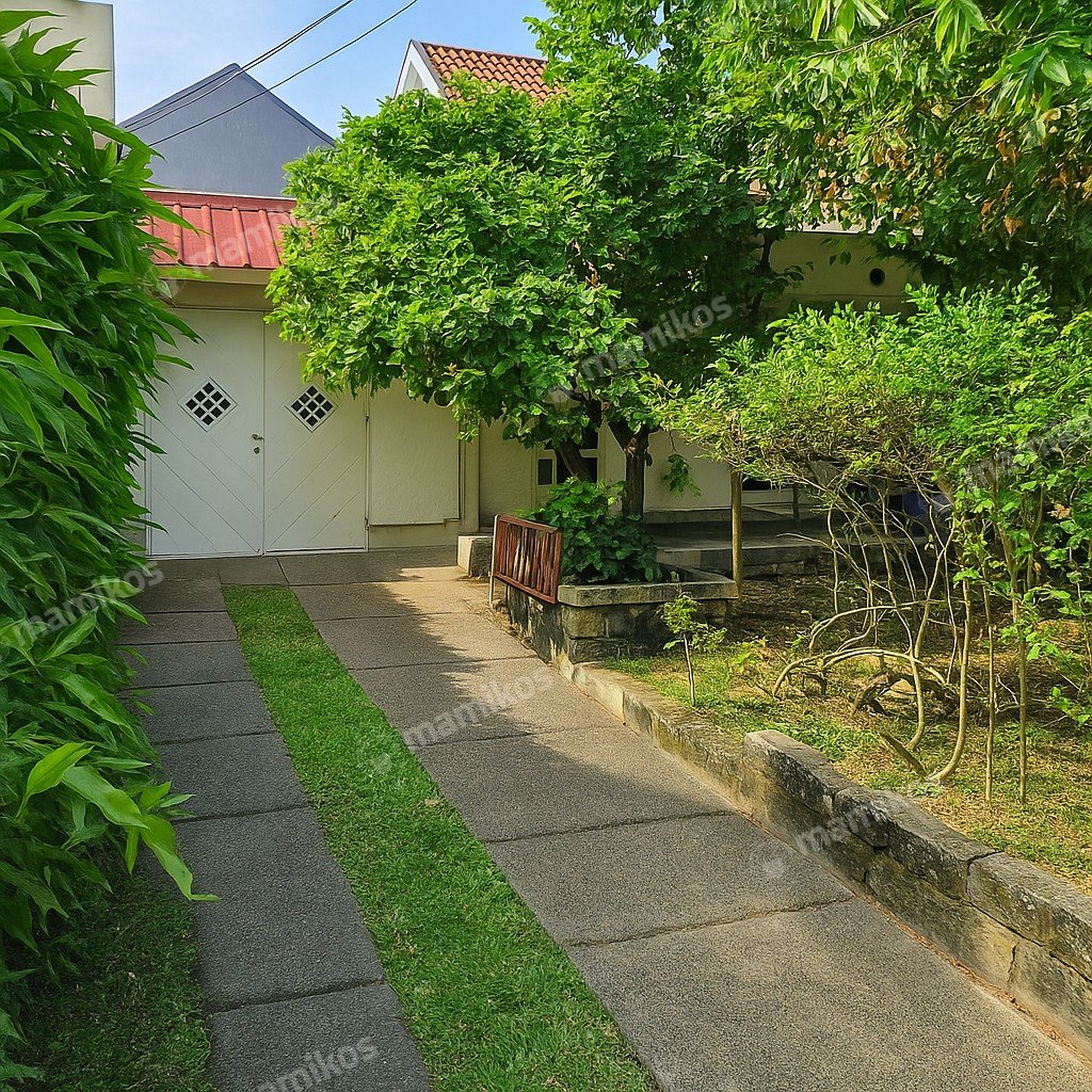 Rumah Sertifikat SHM 3 Kamar Tidur 2 Kamar Mandi Kebayoran Baru Jakarta Selatan - Photo 2