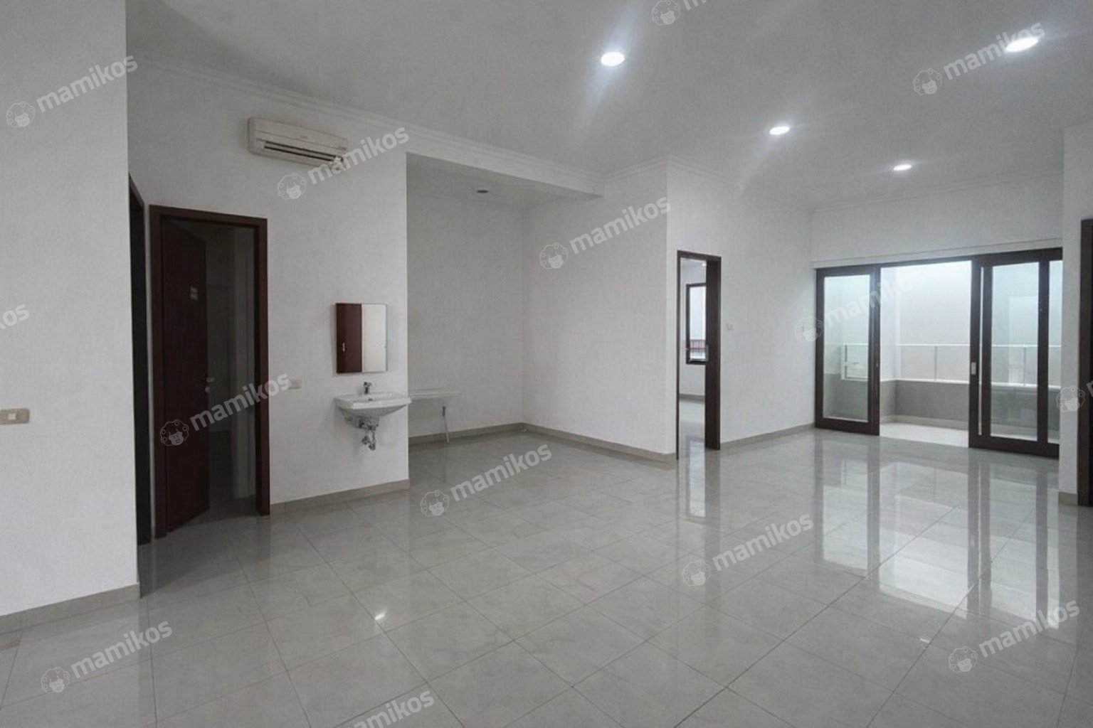 Rumah Sertifikat SHM 3 Kamar Tidur 2 Kamar Mandi Meruya Jakarta Barat
