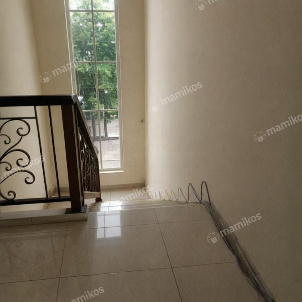 Rumah Sertifikat SHM 4 Kamar Tidur 3 Kamar Mandi Pantai Indah Kapuk Jakarta Utara - Photo 2